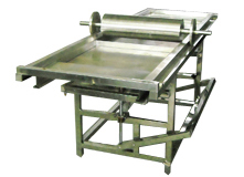 Manchu candied fritter shaping