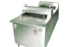 Manchu candied fritter cutting